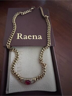 RAENA Bella Gold Necklace - Gold with Red carnelian stone